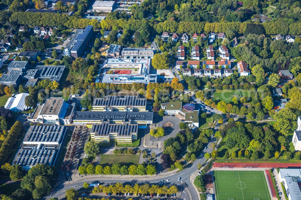 Unna from above - Building of the indoor arena Erich Goepfert Stadthalle Unna , die Hellweg-Sporthallen and das Geschwister-Scholl-Gymnasium on Palaiseaustrasse in Unna in the state North Rhine-Westphalia, Germany