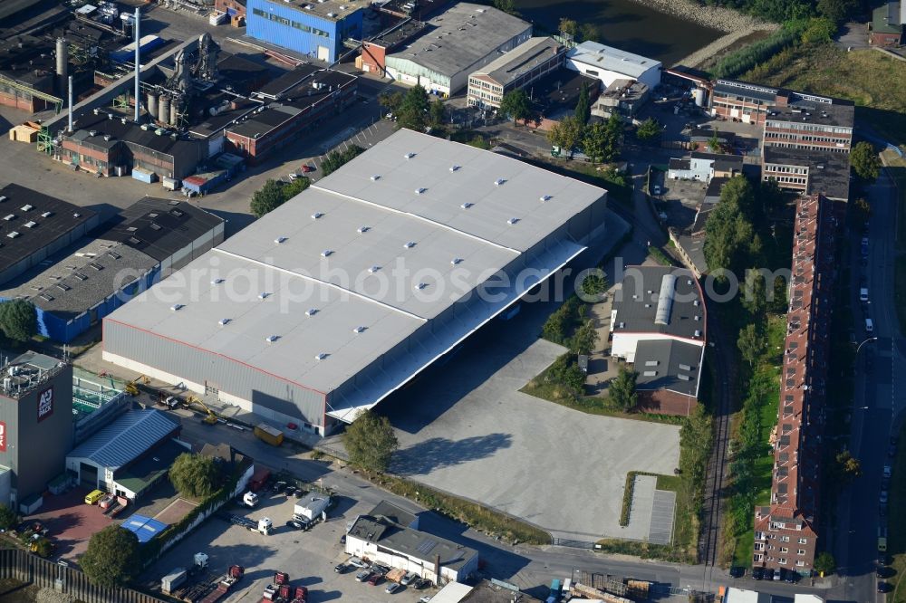 Aerial image Hamburg - New build warehouse between the road Witternstrasse and road Am alten Schlachthof in Hamburg-Mitte / Wilhelmsburg. A project of the Hamburg Port Authority HPA