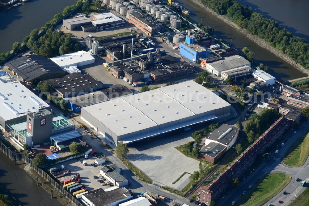 Hamburg from above - New build warehouse between the road Witternstrasse and road Am alten Schlachthof in Hamburg-Mitte / Wilhelmsburg. A project of the Hamburg Port Authority HPA