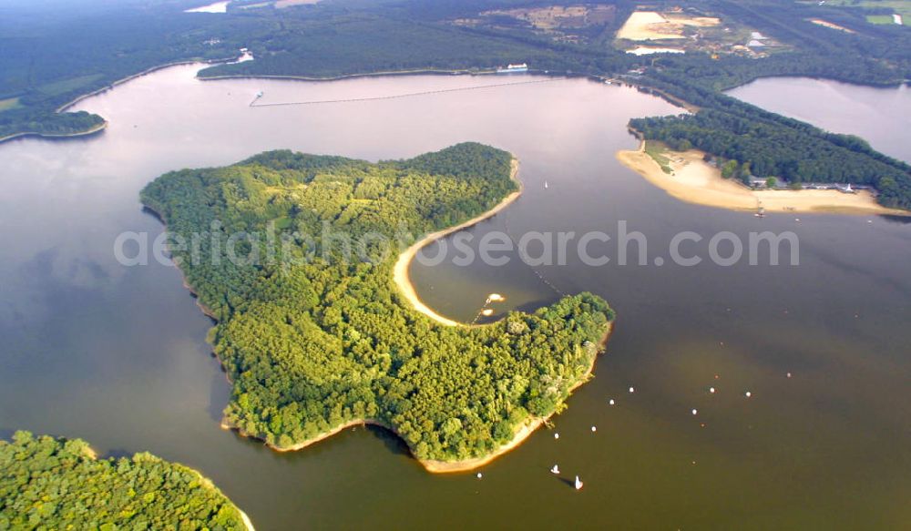 Haltern am See from the bird's eye view: Blick auf den Haltener Stausee mit der Insel Overrathsche Berge. Der Stausee ist eine Talsperre bei Haltern am See und wurde erbaut als Trinkwassertalsperre durch die Gelsenwasser AG. View of the reservoir holder with the island Overrathsche Berge. The reservoir is a dam in Haltern am See, and was built as a drinking water reservoir by Gelsenwasser AG.