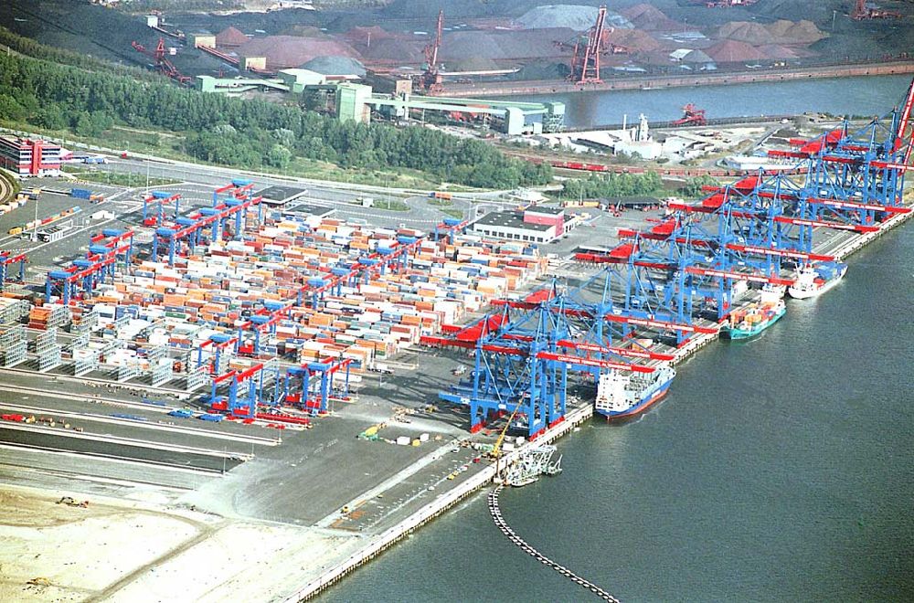 Aerial image Hamburg-Altenwerda / Hamburg - Hamburg-Altenwerda / Hamburg Blick auf den neuen Container-Überseehafen Container Terminal Altenwerder in Hamburg-West an der Elbe EUROGATE Technical Services GmbH, Hamburg Kurt-Eckelmann-Str. 1 21129 Hamburg, Germany Phone: +49 / 40 / 7405-2481 Fax: +49 / 40 / 7405-2809 eMail: tshh@eurogate.de Homepage: