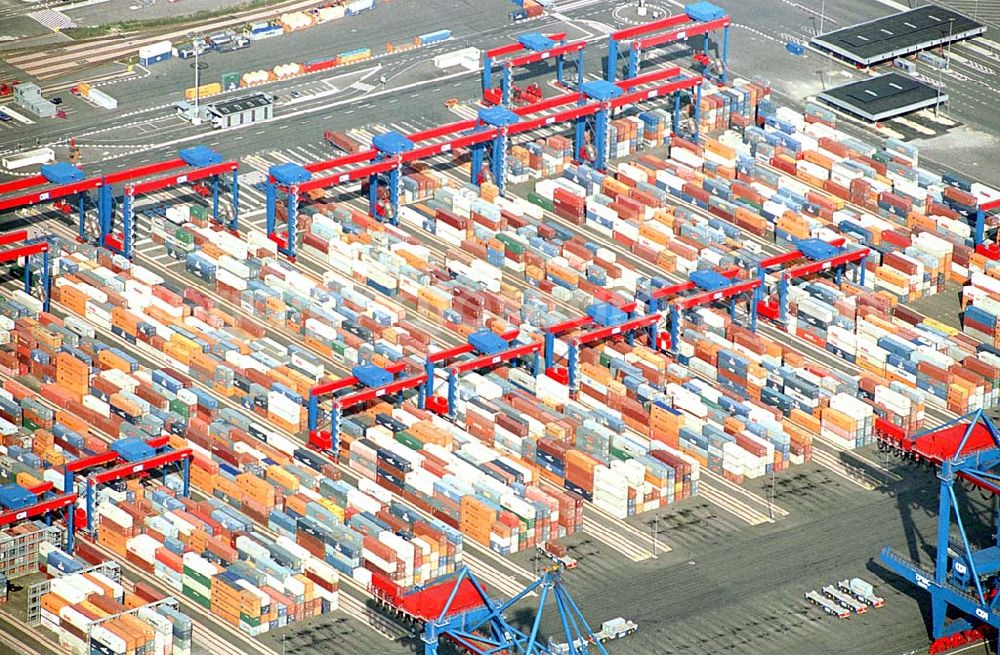 Hamburg-Altenwerda / Hamburg from the bird's eye view: Hamburg-Altenwerda / Hamburg Blick auf den neuen Container-Überseehafen Container Terminal Altenwerder in Hamburg-West an der Elbe EUROGATE Technical Services GmbH, Hamburg Kurt-Eckelmann-Str. 1 21129 Hamburg, Germany Phone: +49 / 40 / 7405-2481 Fax: +49 / 40 / 7405-2809 eMail: tshh@eurogate.de Homepage: