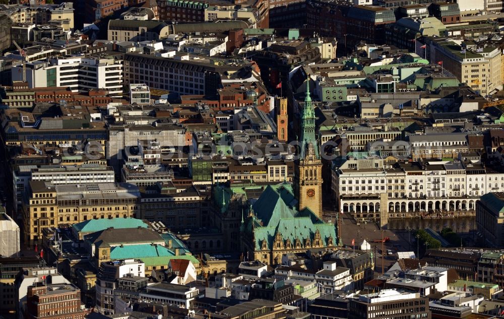 Aerial image Hamburg - The City Hall is the seat of citizenship (Parliament) and the Senate (Government) of the Free and Hanseatic City of Hamburg. The town hall is part of the North German Renaissance style