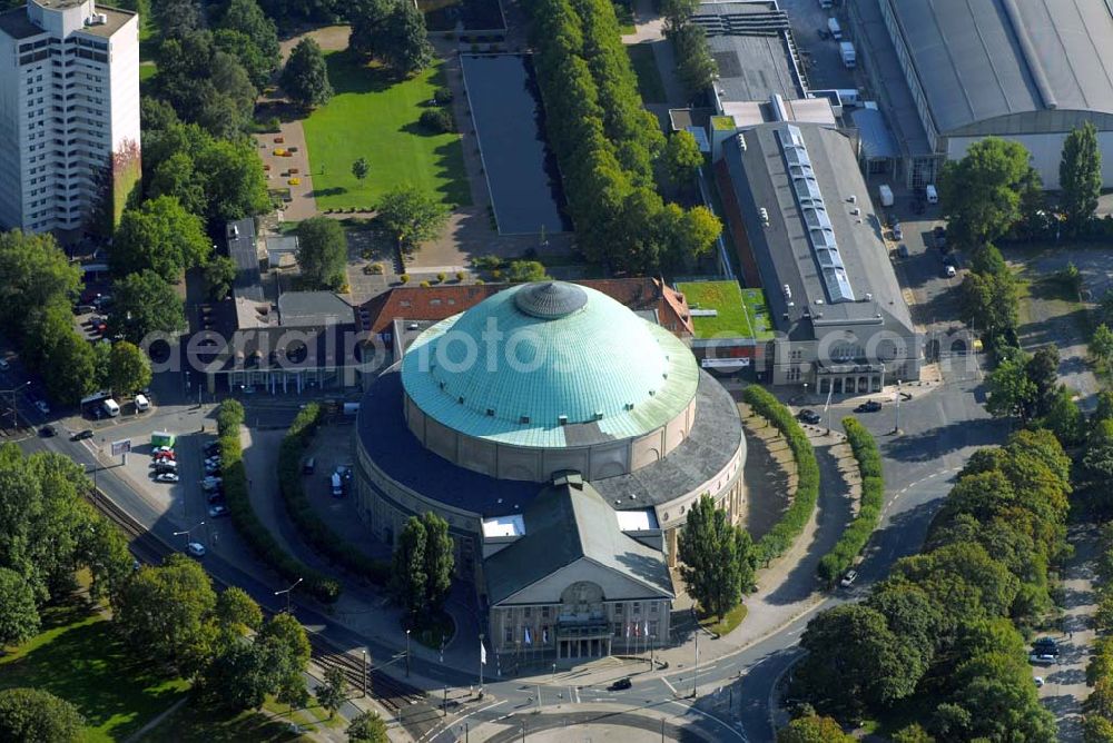 Hannover from the bird's eye view: Blick auf das Hannover Congress Centrum am Theodor-Heuss-Platz 1-3 in 30175 Hannover, Tel. (Direktion): 0511/8113-207,