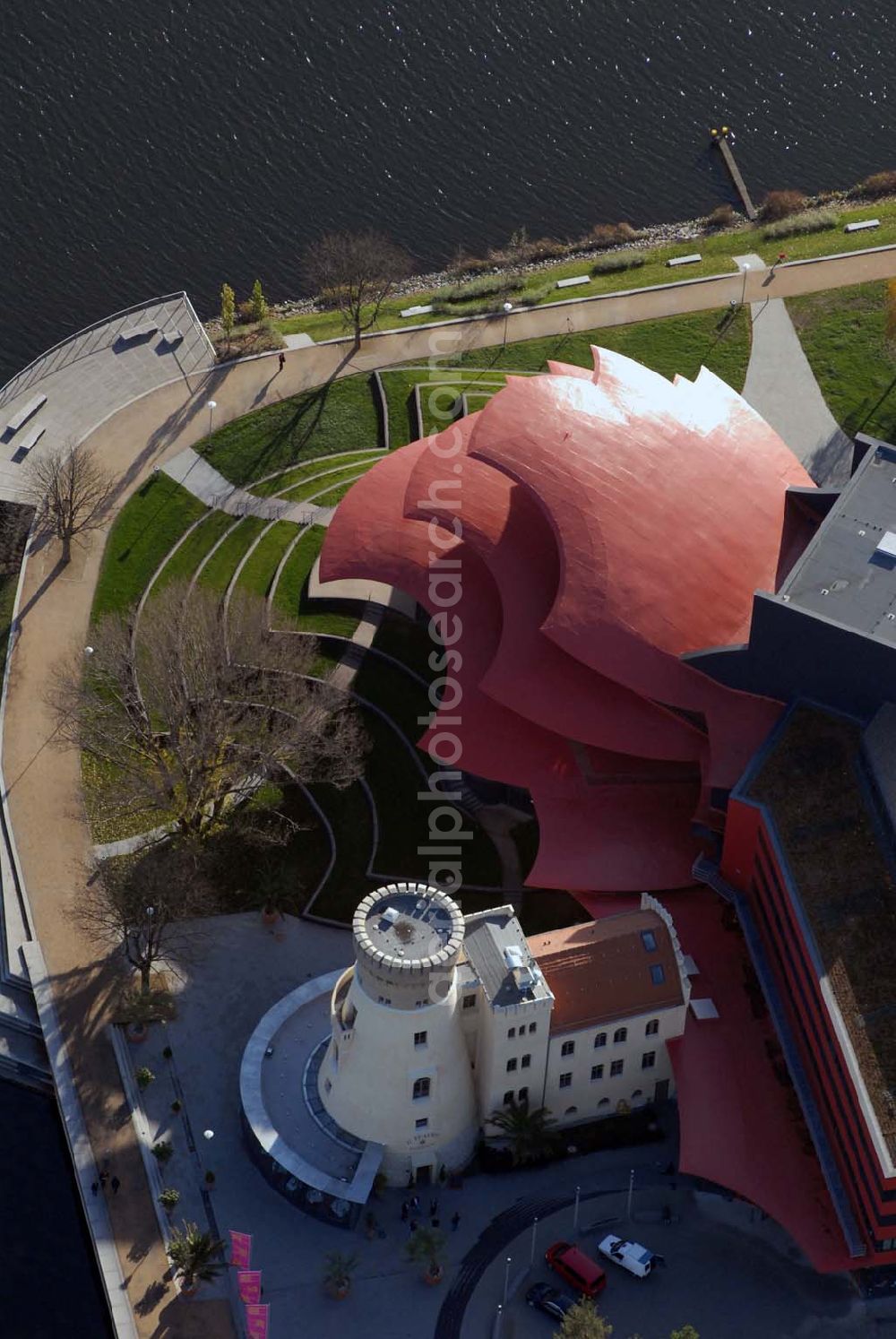 Potsdam from the bird's eye view: Blick auf das Hans Otto Theater in der Schiffbauergasse 11, 14467 Potsdam - Telefon: (0331) 981 18 - http://