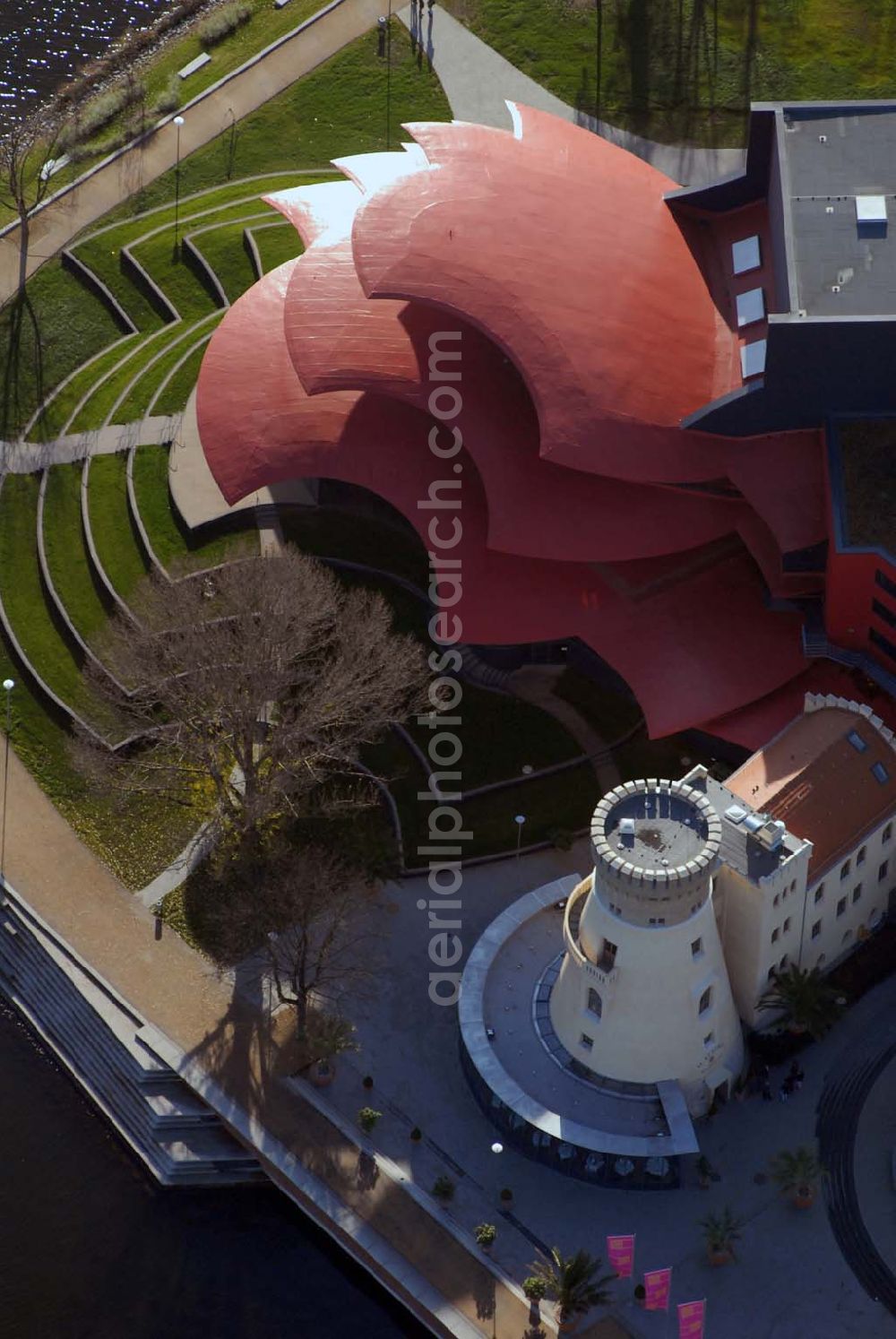 Potsdam from the bird's eye view: Blick auf das Hans Otto Theater in der Schiffbauergasse 11, 14467 Potsdam - Telefon: (0331) 981 18 - http://