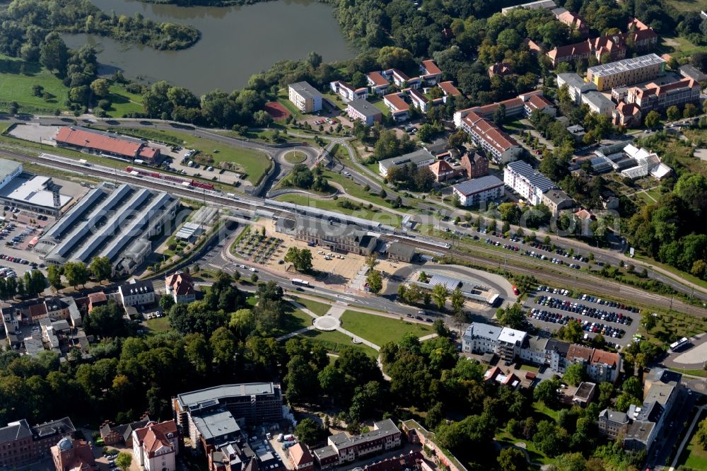 Aerial photograph Greifswald - Track progress and building of the main station of the railway on Bahnhofstrasse in Greifswald in the state Mecklenburg - Western Pomerania, Germany