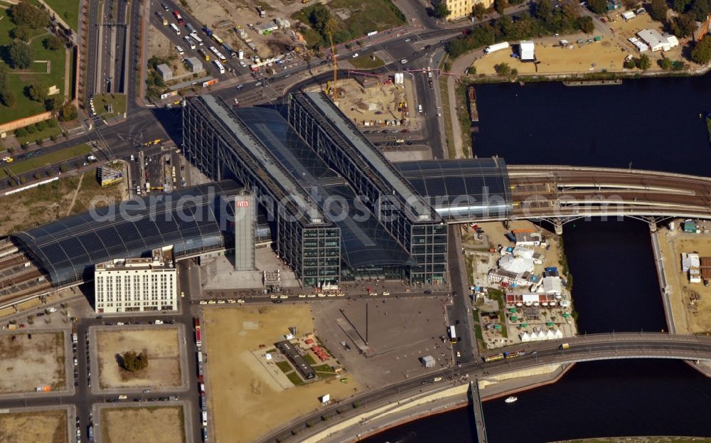 Aerial photograph Berlin OT Moabit - View of the Berlin Central Station