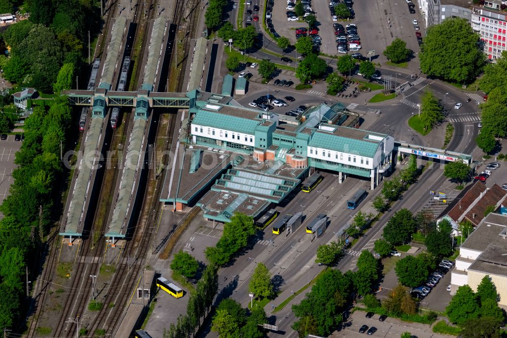 Aerial photograph Bregenz - Track progress and building of the main station of the railway and Busbahnhof in Bregenz at Bodensee in Vorarlberg, Austria