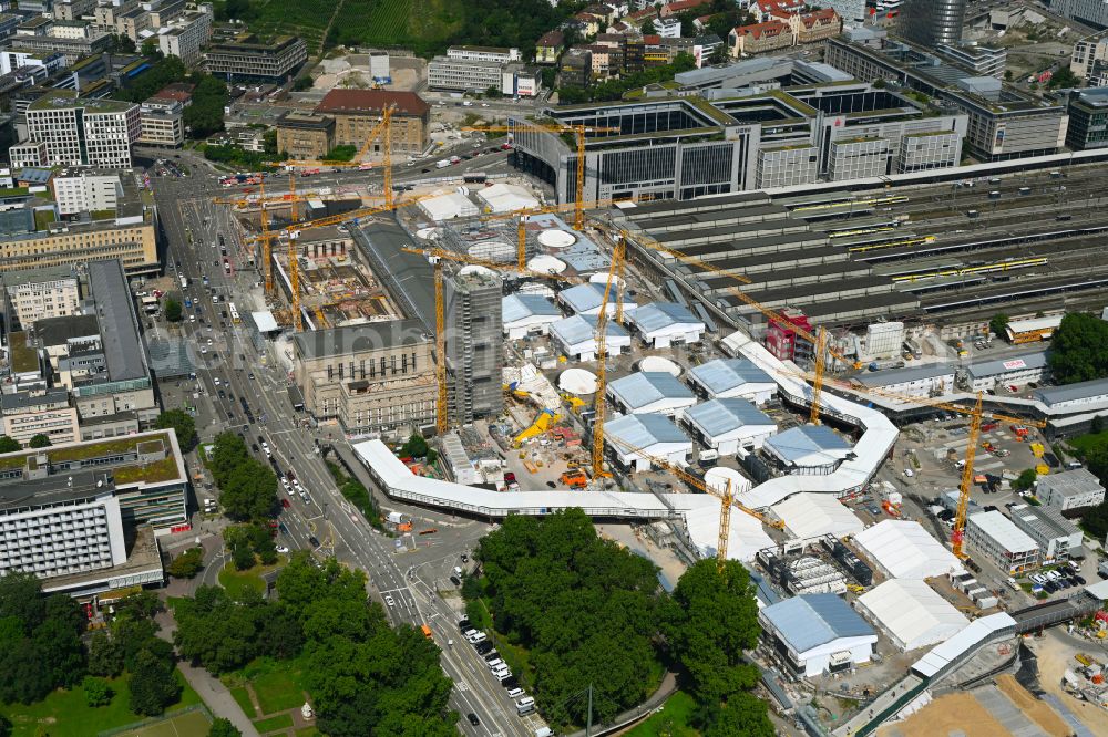 Stuttgart from the bird's eye view: Building of the main station of the railway and construction site for the development project Stuttgart 21 in Stuttgart in the state of Baden-Wurttemberg