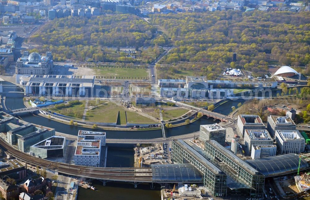 Berlin from above - Track progress and building of the main station of the railway in Berlin, Germany