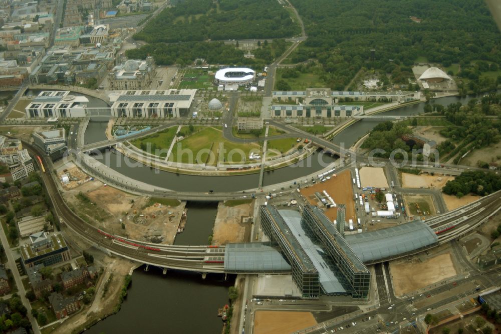 Berlin from above - Track progress and building of the main station of the railway in Berlin, Germany