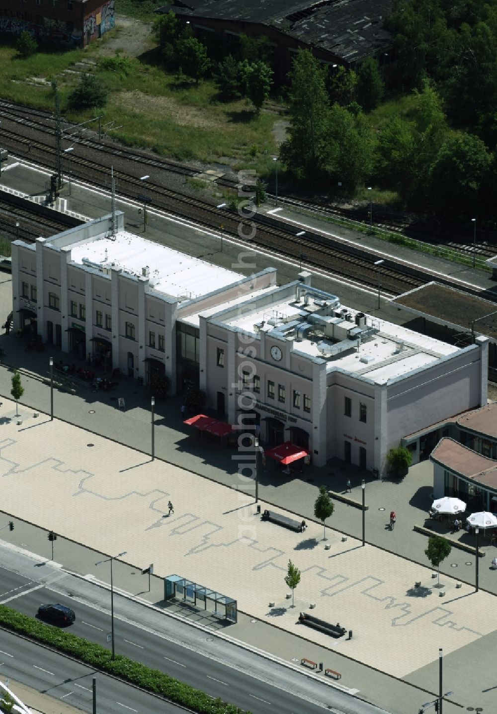 Aerial photograph Brandenburg an der Havel - Track progress and building of the main station of the railway in Brandenburg an der Havel in the state Brandenburg