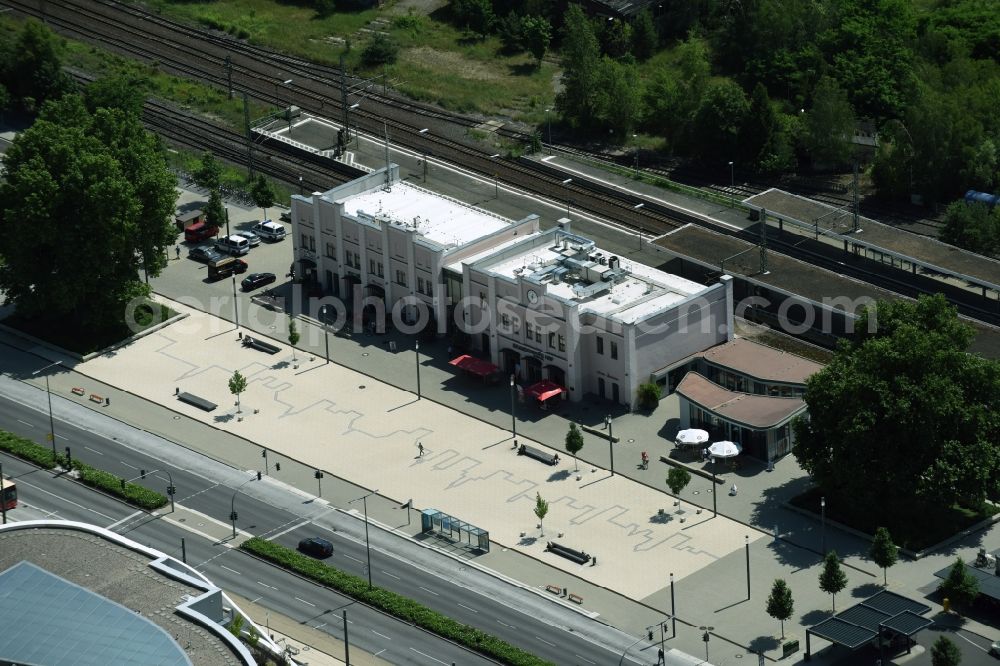 Brandenburg an der Havel from above - Track progress and building of the main station of the railway in Brandenburg an der Havel in the state Brandenburg