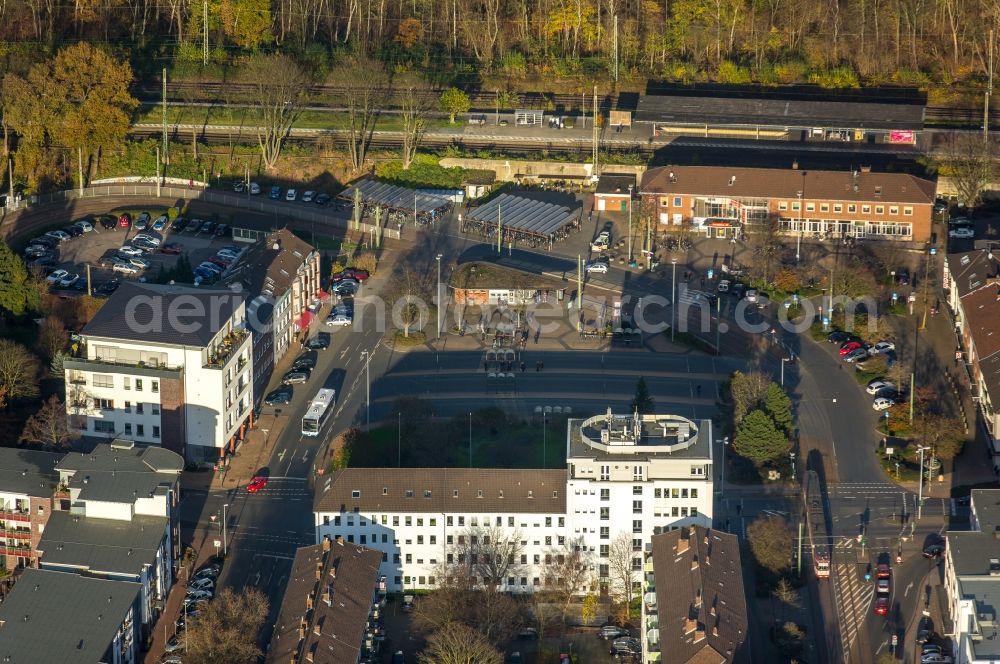 Dinslaken from the bird's eye view: Track progress and building of the main station of the railway in Dinslaken in the state North Rhine-Westphalia