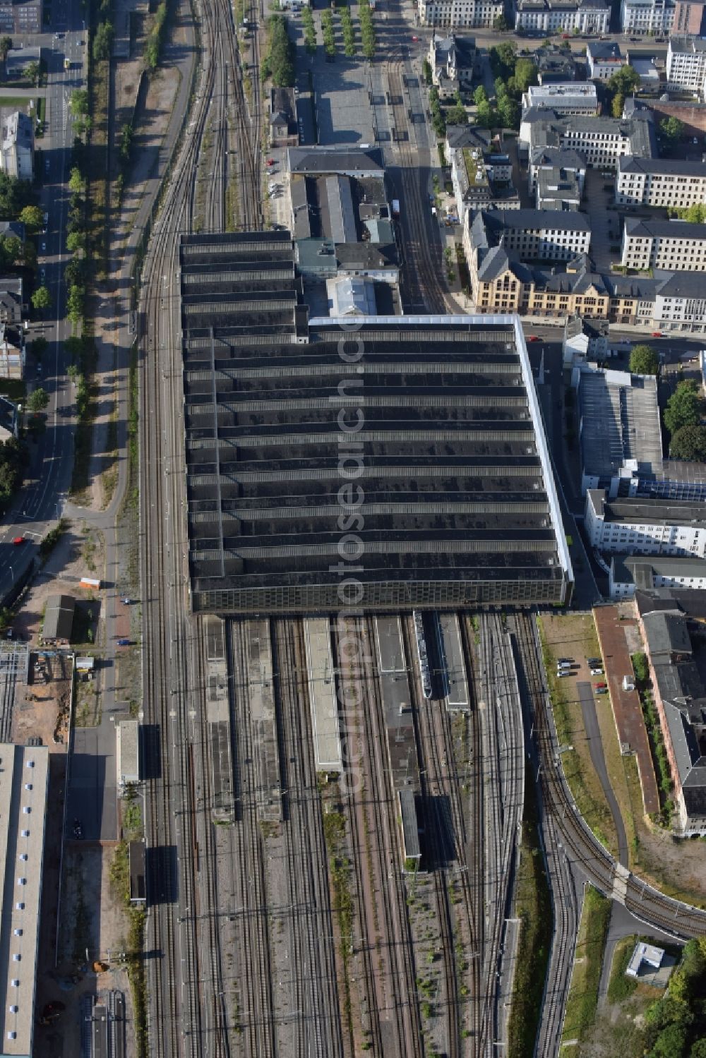 Aerial image Chemnitz - Track progress and building of the main station of the railway in Chemnitz in the state Saxony