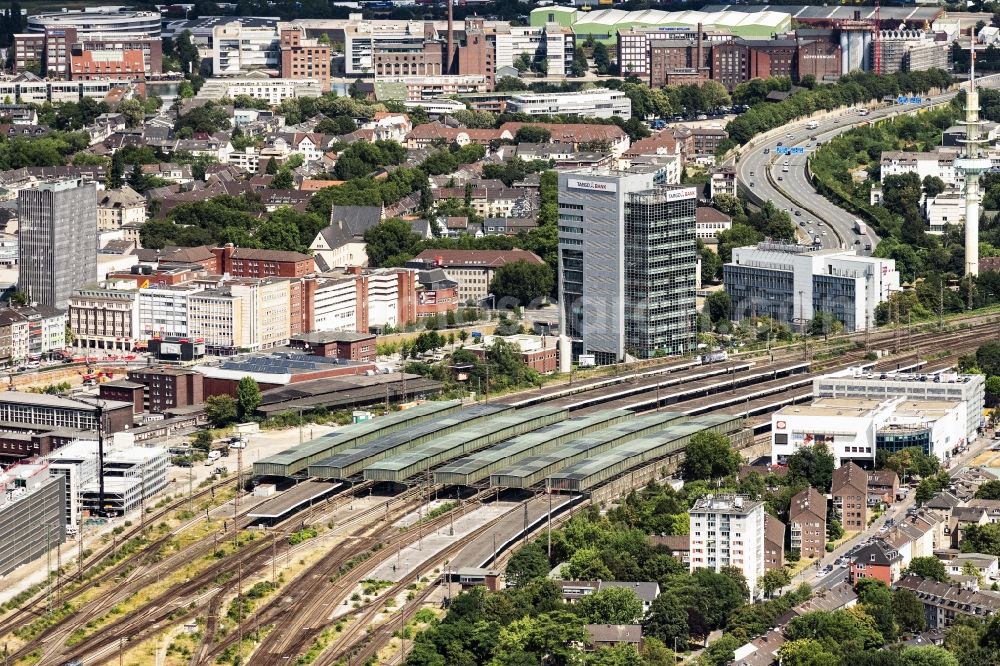 Duisburg from above - Track progress and building of the main station of the railway in Duisburg in the state North Rhine-Westphalia, Germany