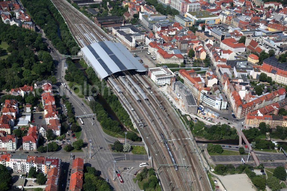 Erfurt from above - Track progress and building of the main station of the railway in Erfurt in the state Thuringia, Germany