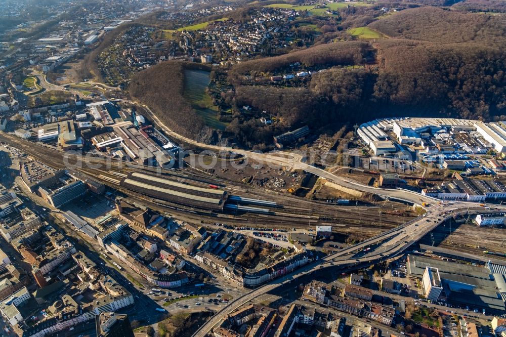 Aerial image Hagen - Track progress and building of the main station of the railway in Hagen in the state North Rhine-Westphalia, Germany