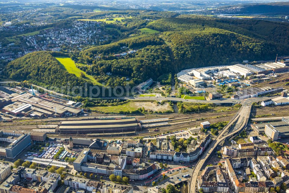 Hagen from above - Track progress and building of the main station of the railway on street Am Hauptbahnhof in Hagen at Ruhrgebiet in the state North Rhine-Westphalia, Germany