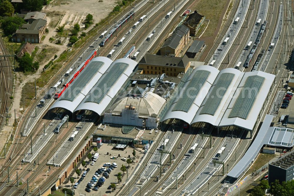 Halle (Saale) from above - Track progress and building of the main station of the railway in Halle (Saale) in the state Saxony-Anhalt, Germany