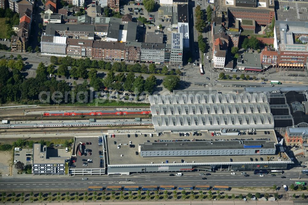 Kiel from above - Track progress and building of the main station of the railway in Kiel in the state Schleswig-Holstein