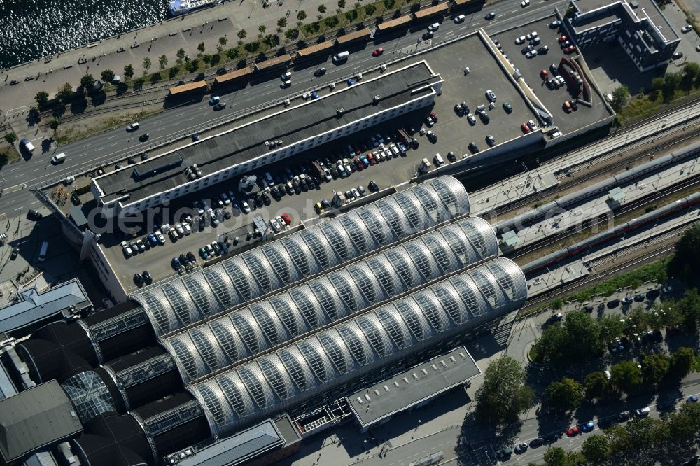 Kiel from above - Track progress and building of the main station of the railway in Kiel in the state Schleswig-Holstein