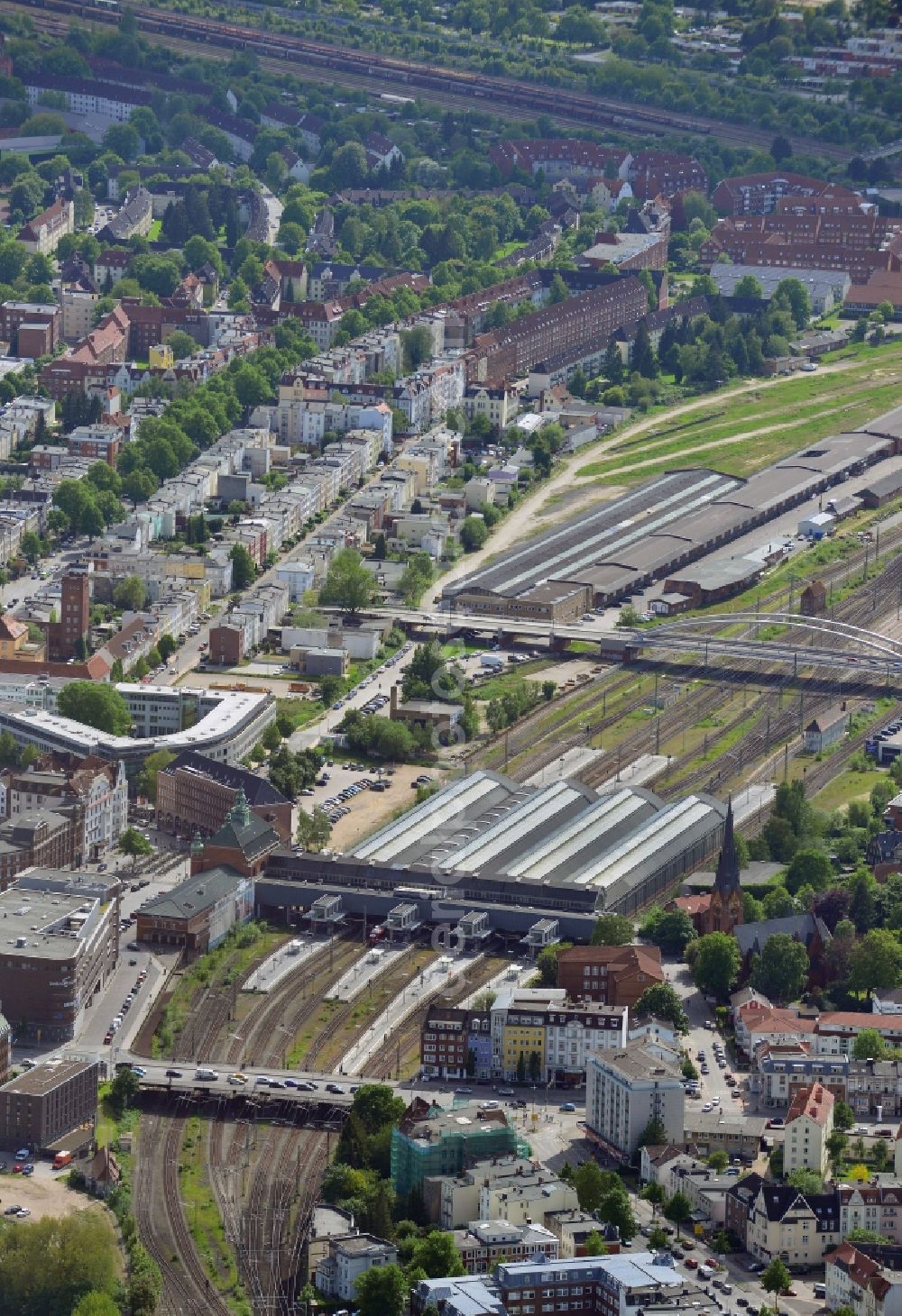 Lübeck from above - Track progress and building of the main station of the railway in Luebeck in the state Schleswig-Holstein