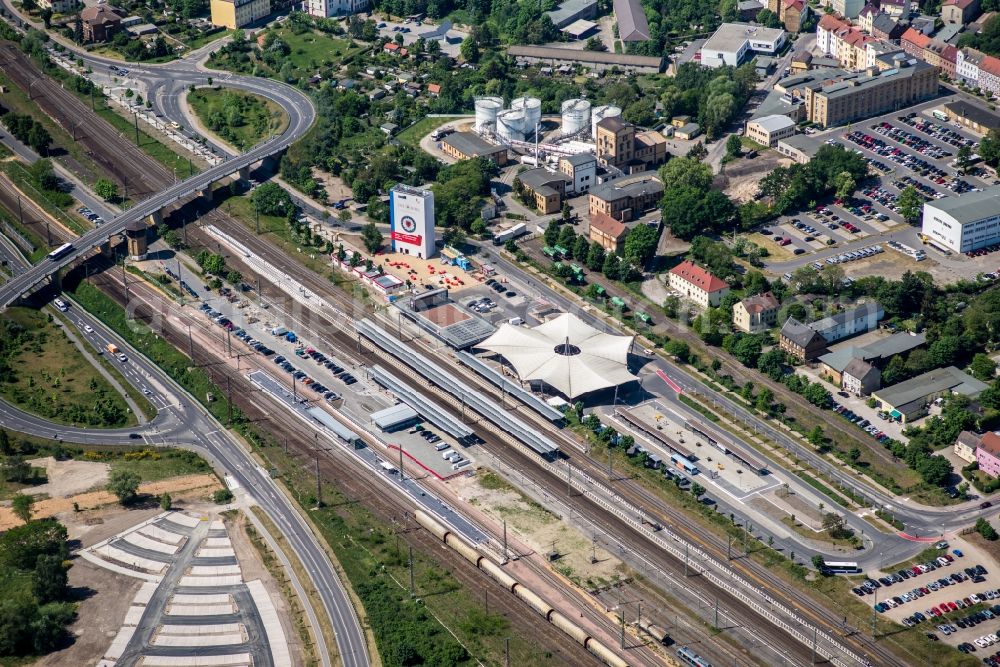 Aerial image Lutherstadt Wittenberg - Track progress and building of the main station of the railway in Lutherstadt Wittenberg in the state Saxony-Anhalt, Germany