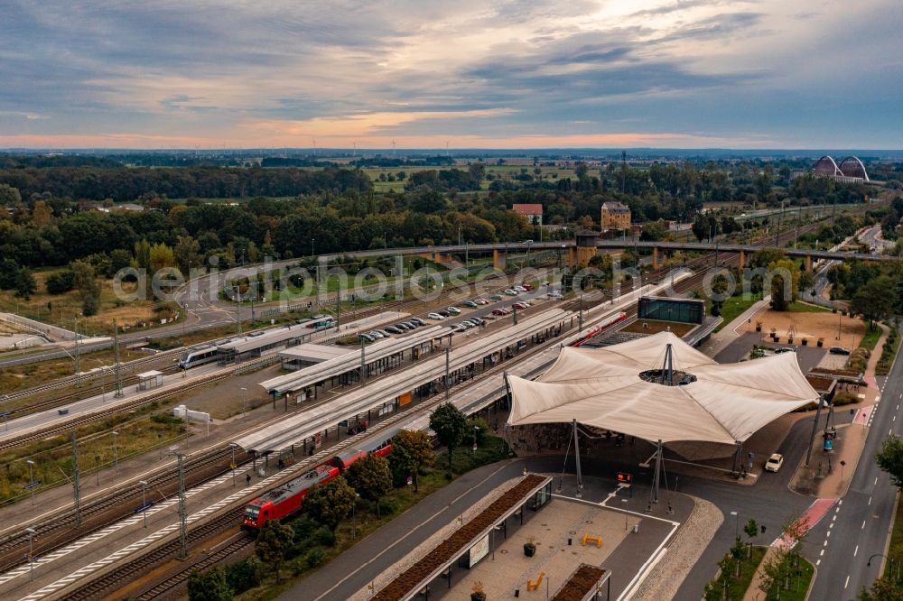 Aerial photograph Lutherstadt Wittenberg - Track progress and building of the main station of the railway in Lutherstadt Wittenberg in the state Saxony-Anhalt, Germany