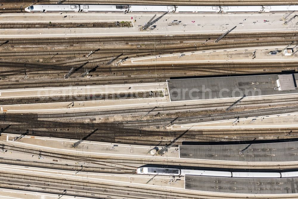 München from above - Track progress and building of the main station of the railway in Munich in the state Bavaria, Germany