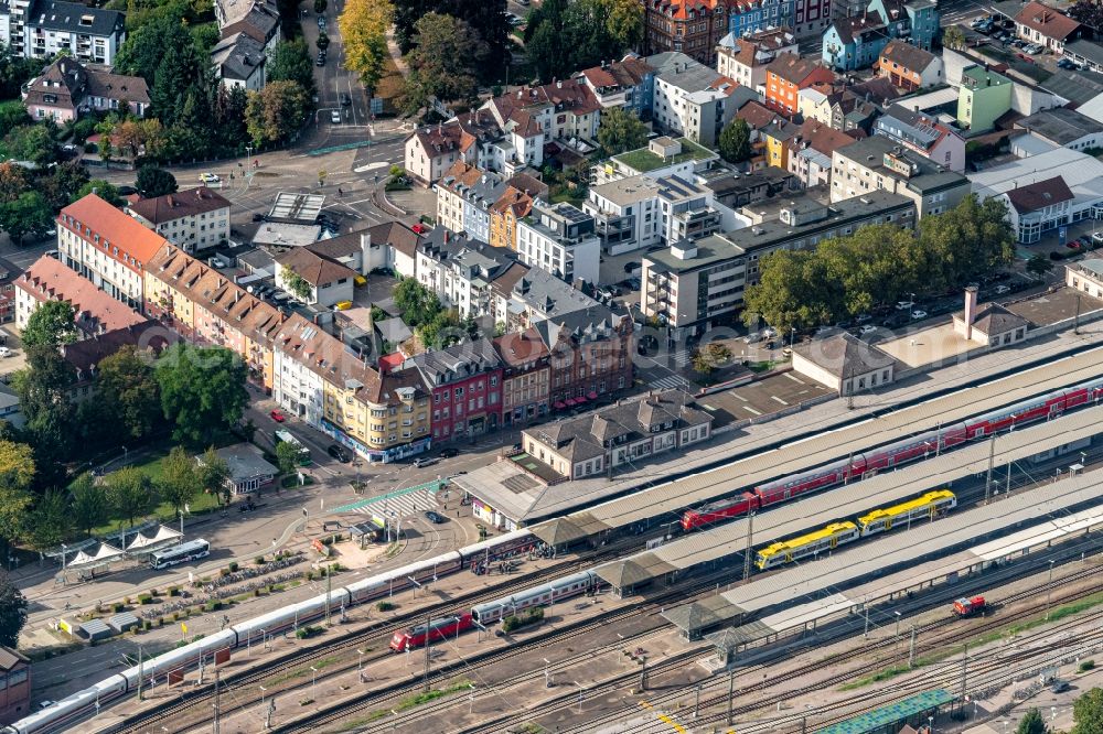 Aerial image Offenburg - Track progress and building of the main station of the railway in Offenburg in the state Baden-Wurttemberg, Germany