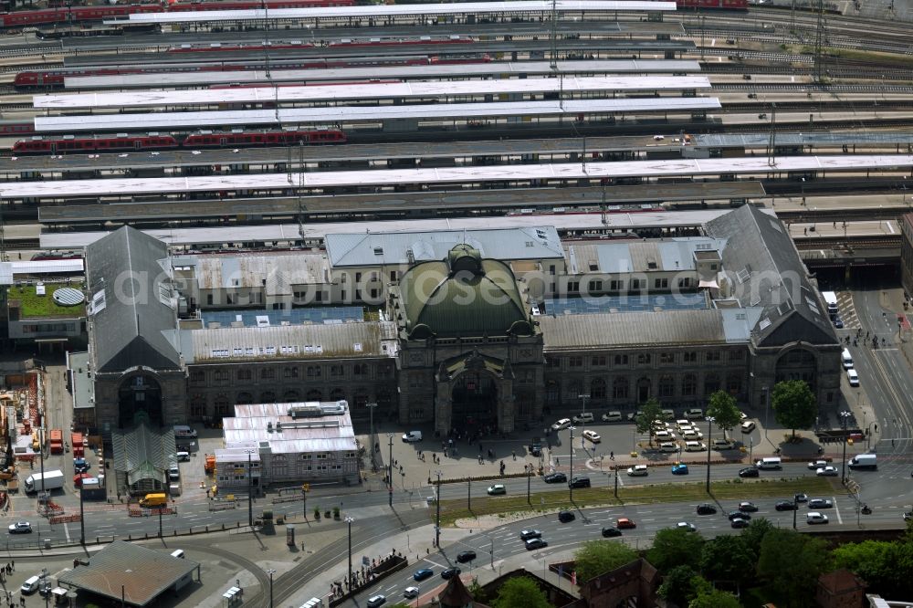 Aerial image Nürnberg - Track progress and building of the main station of the railway in the district Mitte in Nuremberg in the state Bavaria, Germany