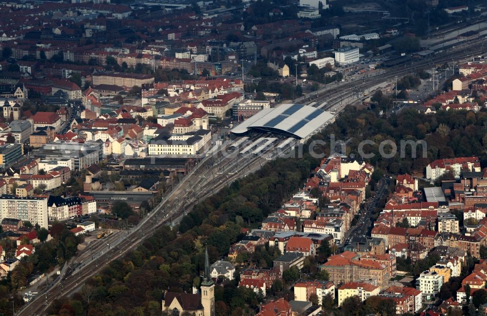 Aerial image Erfurt - Erfurt Central Station at Willy-Brandt-Platz in the center of the city of Erfurt in Thuringia