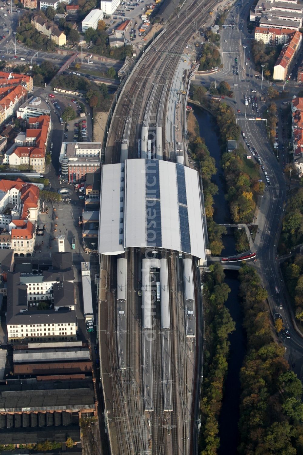 Aerial photograph Erfurt - Erfurt Central Station at Willy-Brandt-Platz in the center of the city of Erfurt in Thuringia