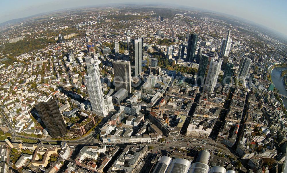 Frankfurt am Main from above - Fish Eye- Blick auf die Innenstadt mit dem Stadtzentrum am Frankfurter Hauptbahnhof, dem größten Kopfbahnhof der Deutschen Bahn. View of the Frankfurt Central Station, the largest terminal station of the Deutsche Bahn.