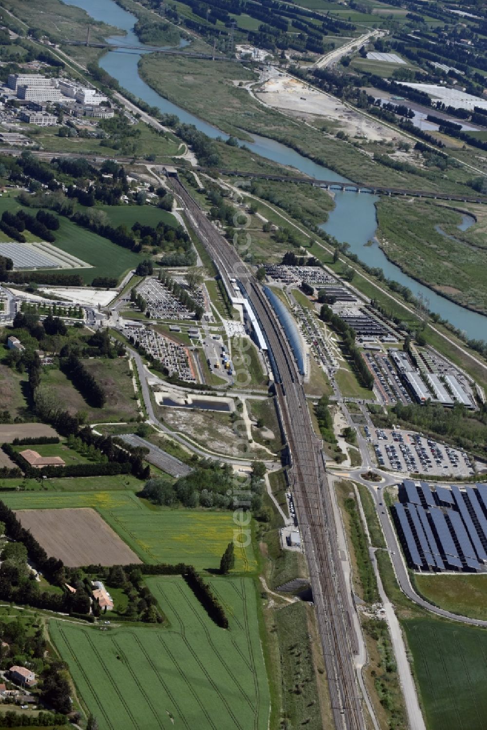 Aerial photograph Avignon - Track progress and building of the main station of the SNCF- railway in Avignon in Provence-Alpes-Cote d'Azur, France