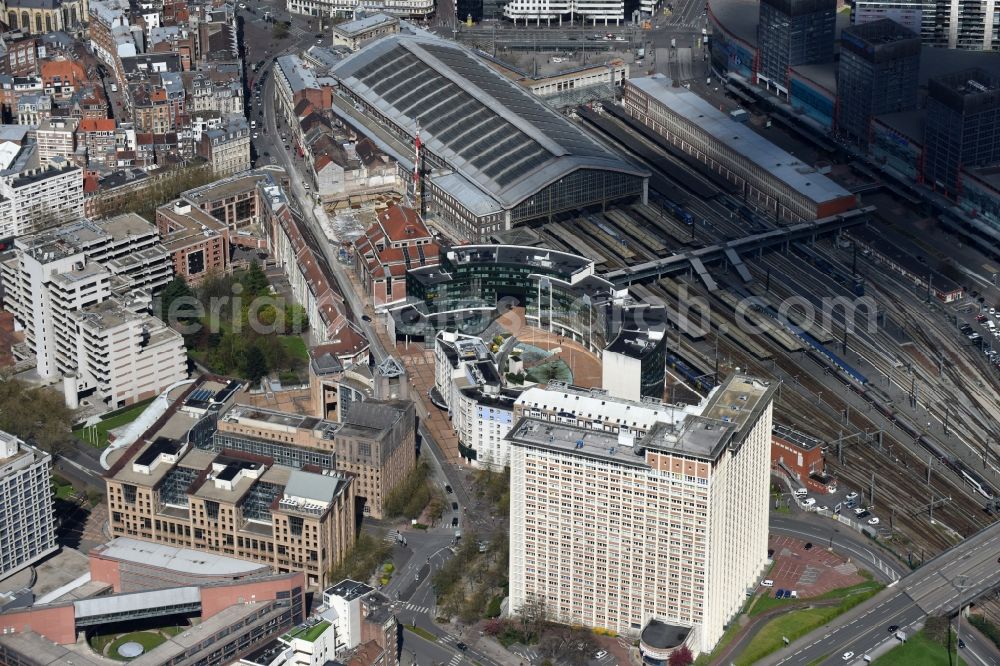 Lille from the bird's eye view: Main building of the train station Gare de Lille Flandres in Lille in Nord-Pas-de-Calais Picardy, France