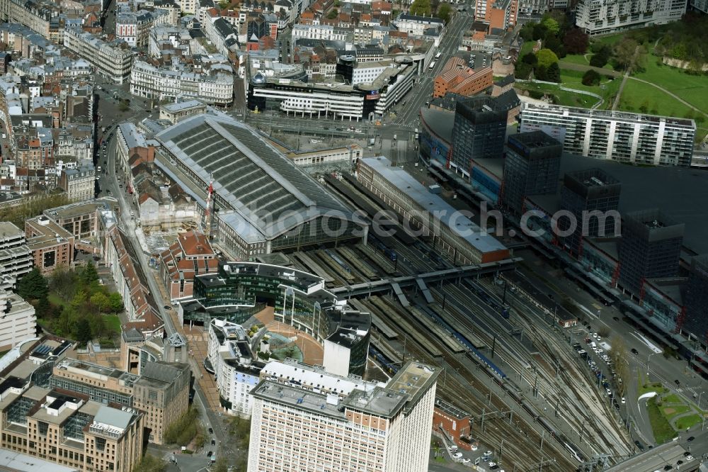 Aerial photograph Lille - Main building of the train station Gare de Lille Flandres in Lille in Nord-Pas-de-Calais Picardy, France