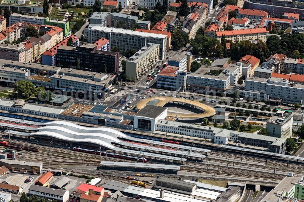 Aerial image Graz - Track progress and building of the main station of the railway in Graz in Steiermark, Austria