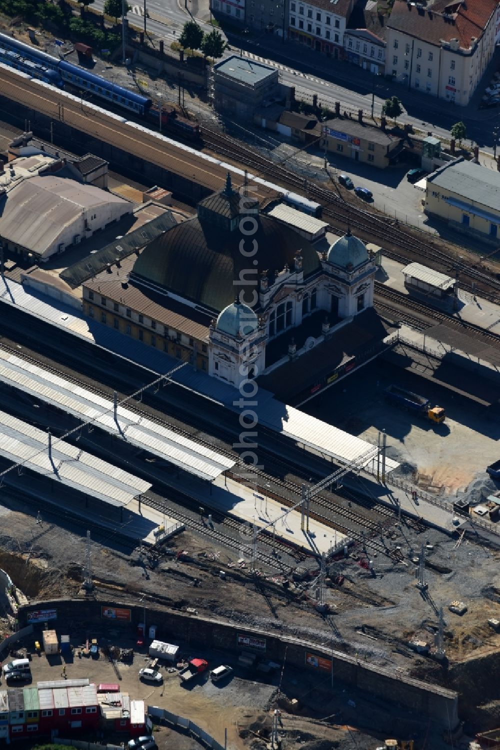 Aerial photograph Pilsen - Track progress and building of the main station of the railway in Pilsen in Boehmen, Czech Republic