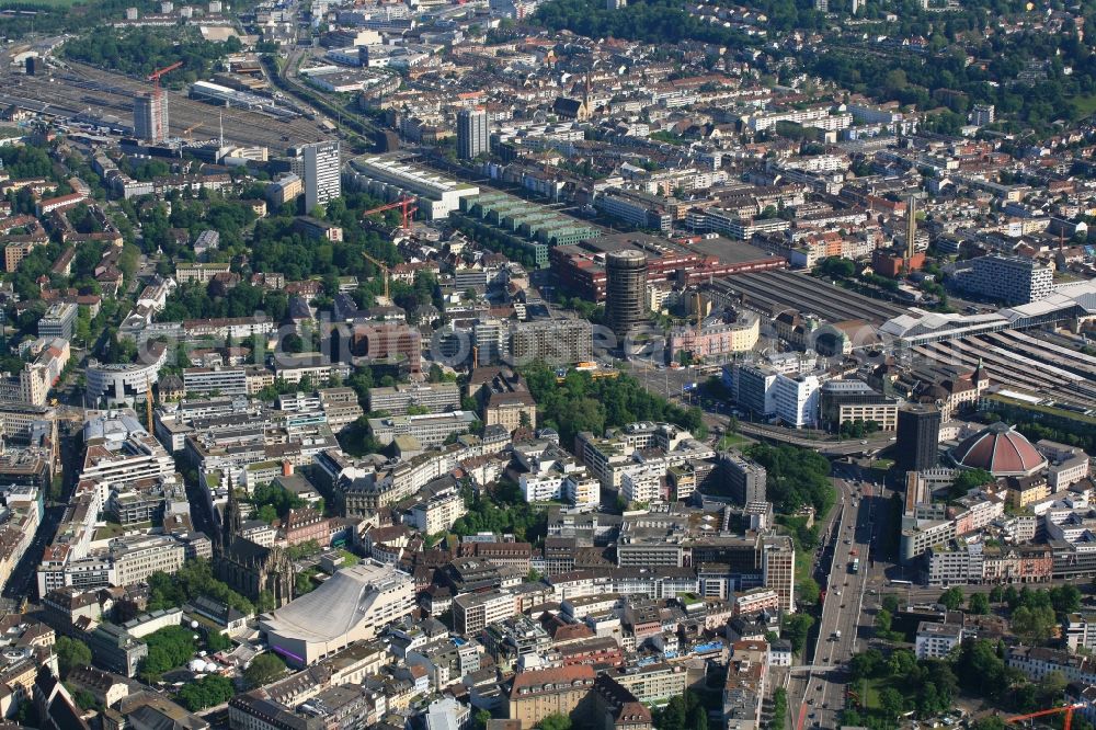 Basel from the bird's eye view: Track progress and building of the main station of the railway of SBB in the district Gundeldingen in Basel, Switzerland