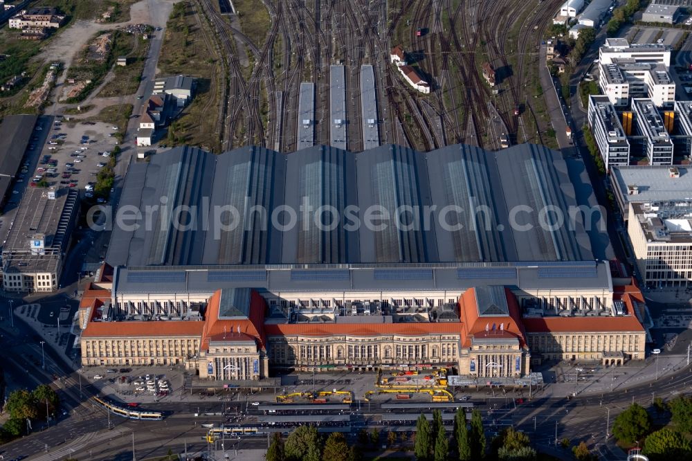 Leipzig from the bird's eye view: View over the building of the main station in the district Zentrum in Leipzig in Saxony