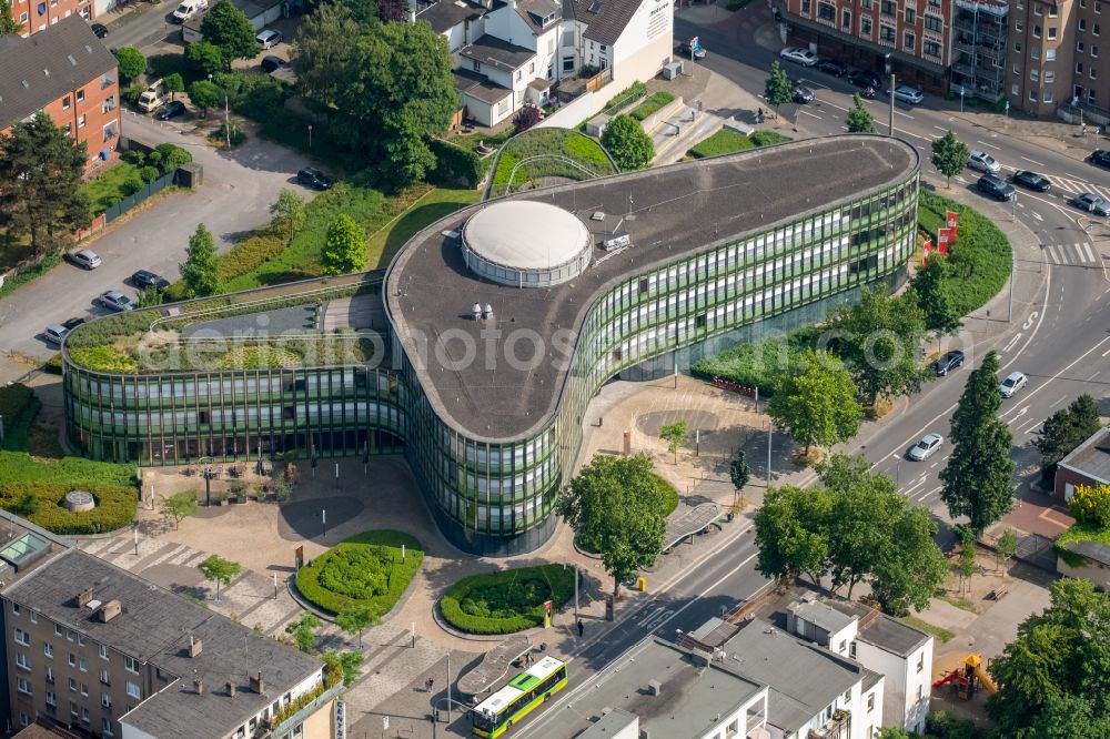 Aerial photograph Oberhausen - Main building of the Sparkasse savings bank of on Woerthstrasse in the center of Oberhausen at Ruhrgebiet in the state North Rhine-Westphalia, Germany