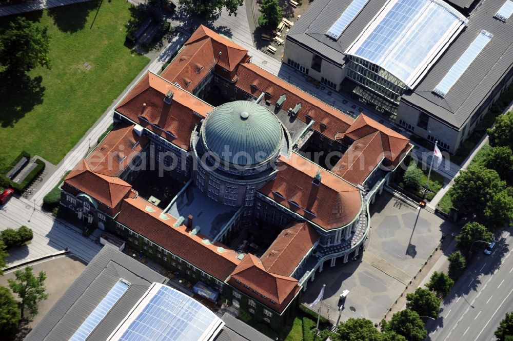 Hamburg from the bird's eye view: Main building of the University of Hamburg Edmund-Siemers-Allee in Hamburg