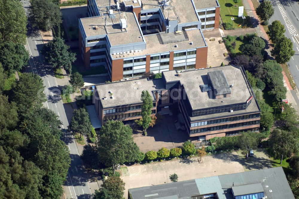 Aerial image Hamburg - Blick auf den Hauptsitz des Reiseveranstalter ÖGER TOURS GmbH, Sportallee 4, 22335 Hamburg, Tel. +49(0)40 32 0010, Fax +49(0)40 32 3091; Ansprechpartner Immobilie: CORPUS SIREO, Asset Management GmbH, An der Welle 3, 60322 Frankfurt am Main, Tel. +49(0)69 48005 0, Fax +49(0)69 48005 102, Email: frankfurt@corpussireo.com