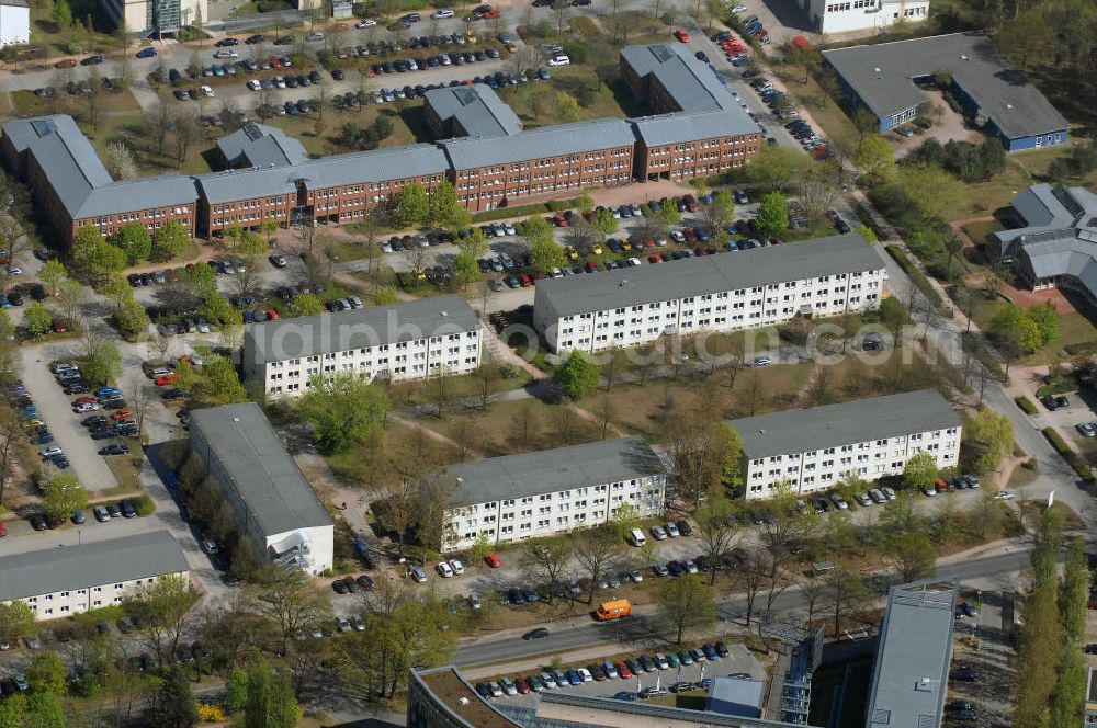 POTSDAM from the bird's eye view: Blick auf den Hauptsitz des Landesbetrieb Straßenwesen Brandenburg (LS) an der Steinstraße 104-106 in 14480 Potsdam, Telefon: 0331 2334-274, Fax: 0331 2334-282 E-Mail: P.PoststelleLS@ls.brandenburg.de