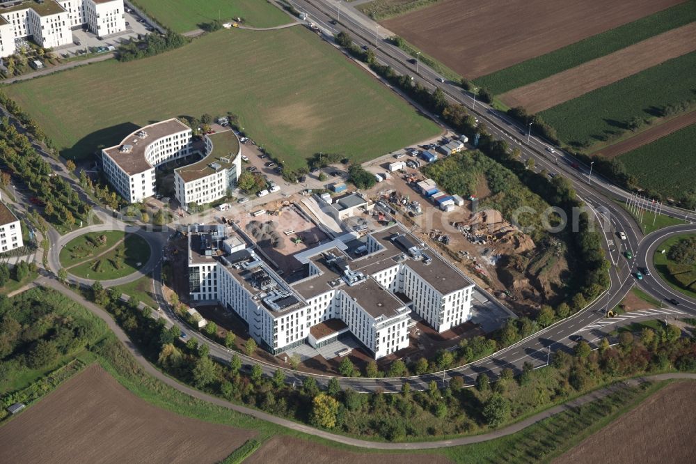 Mainz from above - Site of the new headquarters of the professional association of wood and metal (BGHM) on Kisselberg at the Saarstraße in Mainz Gonsenheim in Rhineland-Palatinate, built by the building contractor Karl Gemünden