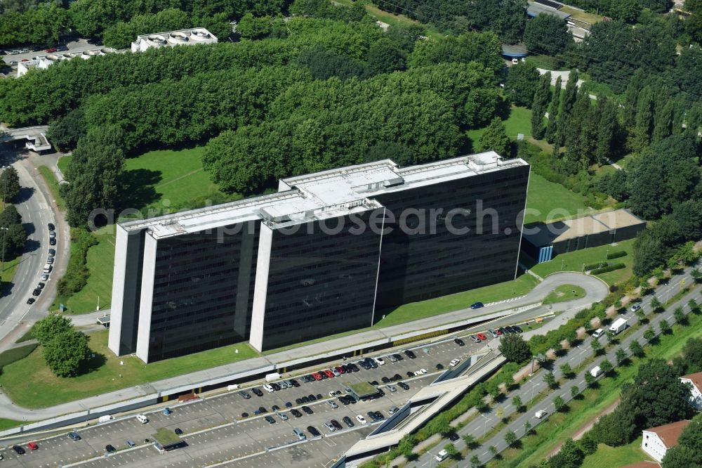 Hamburg from the bird's eye view: Headquarters of Vattenfall Europe AG in the former headquarters of Hamburgische Electricitaets-Werke AG (HEW) on Ueberseering in Hamburg