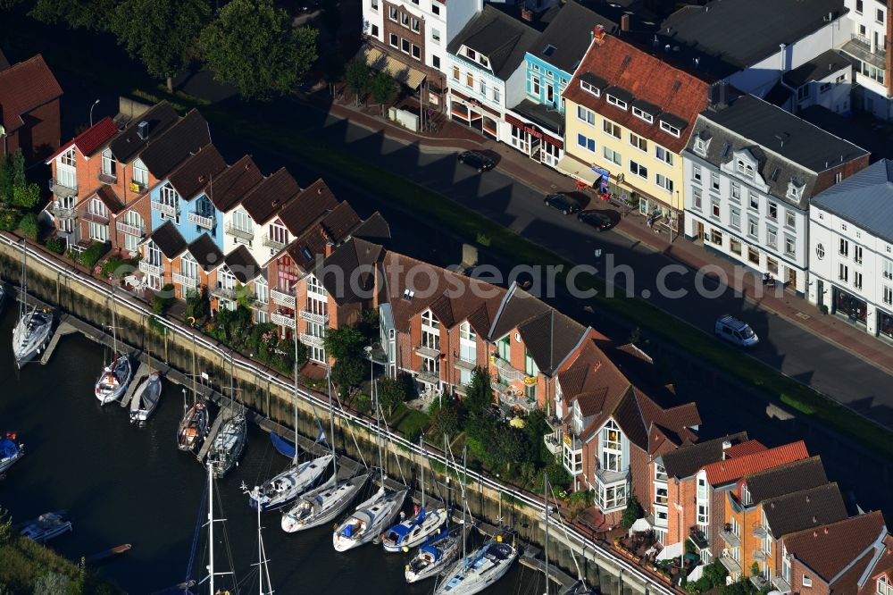 Cuxhaven from above - House series on Schleusenpriel the marina in Cuxhaven in Lower Saxony